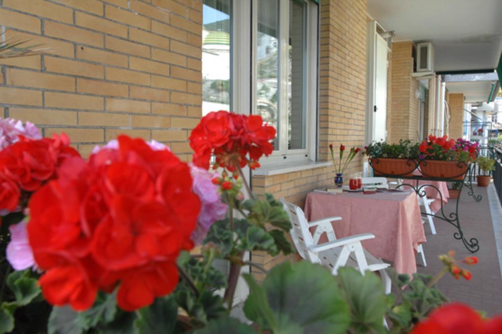 לינה וארוחת בוקר מאיורי La Casa D'A...Mare מראה חיצוני תמונה